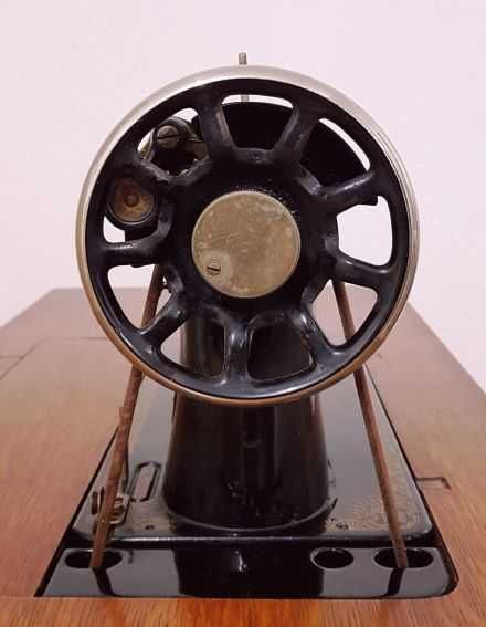 Máquina de Costura Singer Classe 15K64298090572035125