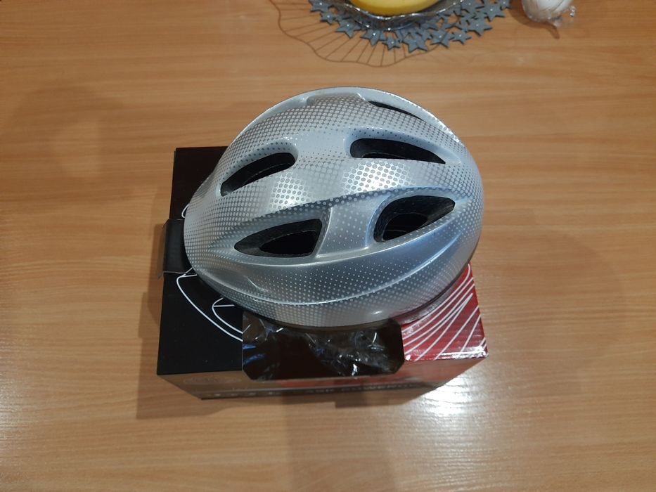 Kask rowerowy 48-52 stan bardzo dobry
