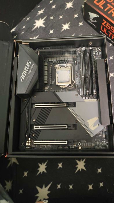 Płyta Główna AORUS Z590 UItra + Intel i7 11700k + 32gb ram ddr4 3600MHz CL 16