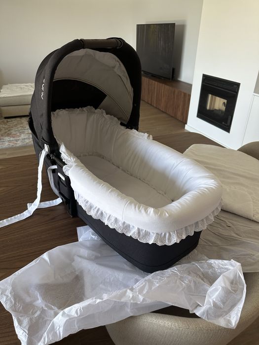 Trio carrinho bebe semi novo NUNA MIXX NEXT preto