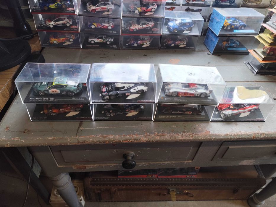 Carros de miniaturas do Mundias de Resistência Le Mans Series