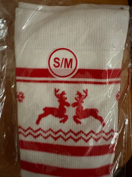 Компресійні підколінки в новорічному стилі