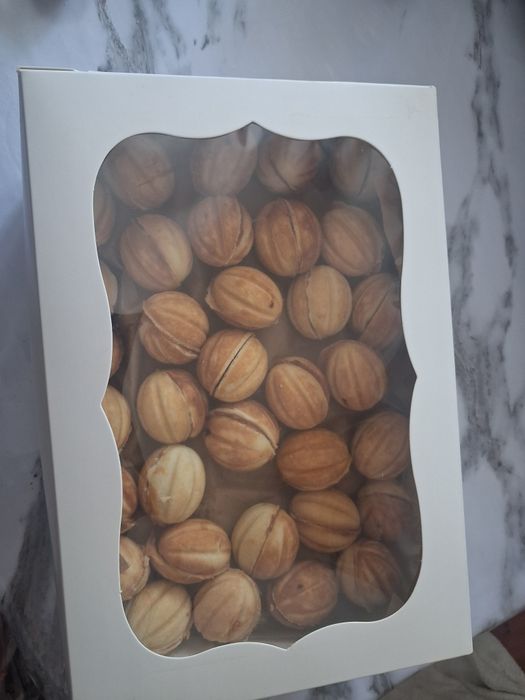 Горішки смак дитинства