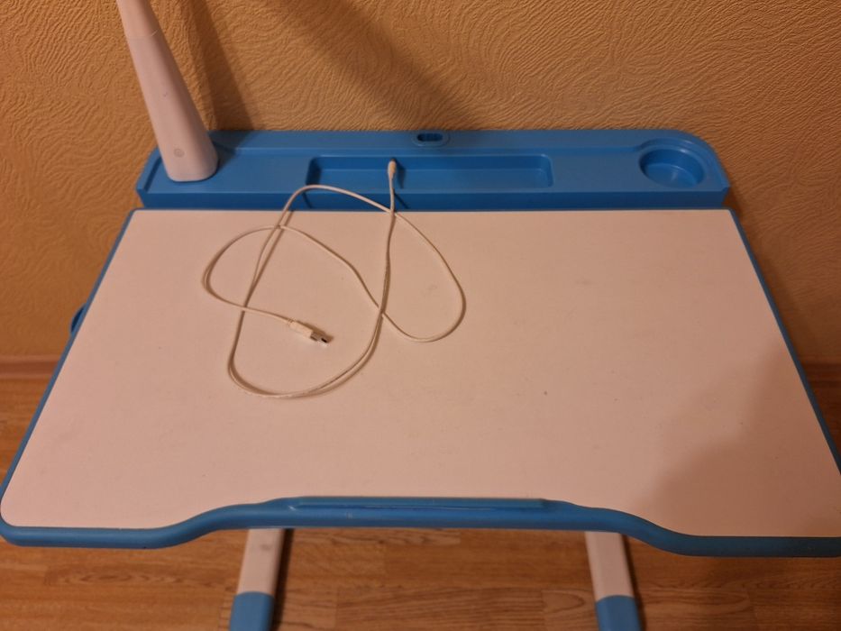 Детская парта стол трансформер Fundesk с лампой!