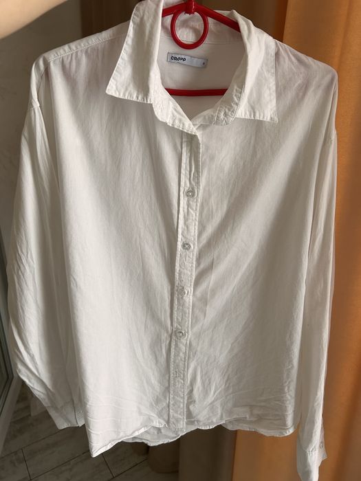 біла жіноча сорочка S