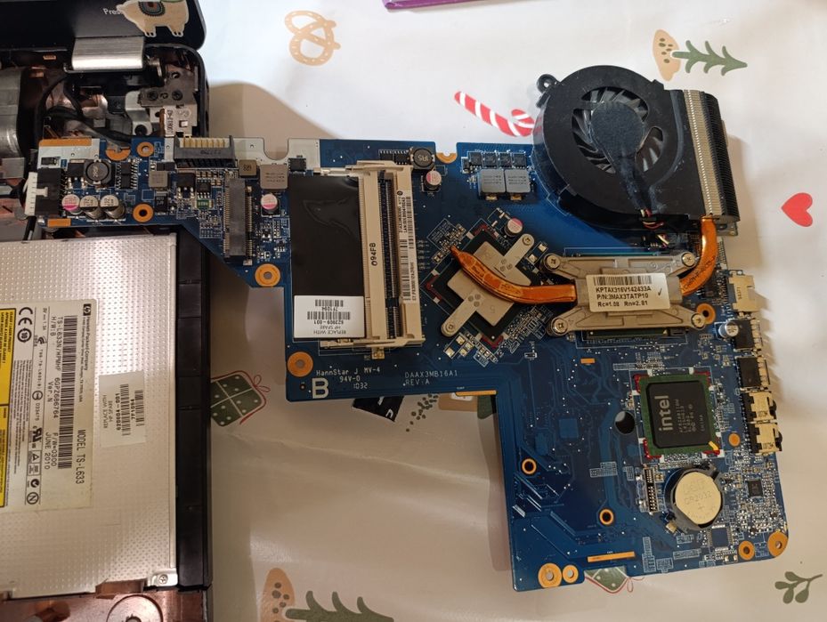 Ноутбук hp Compaq cq56