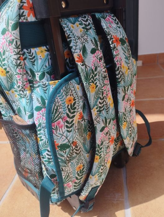 Mochila com rodinhas