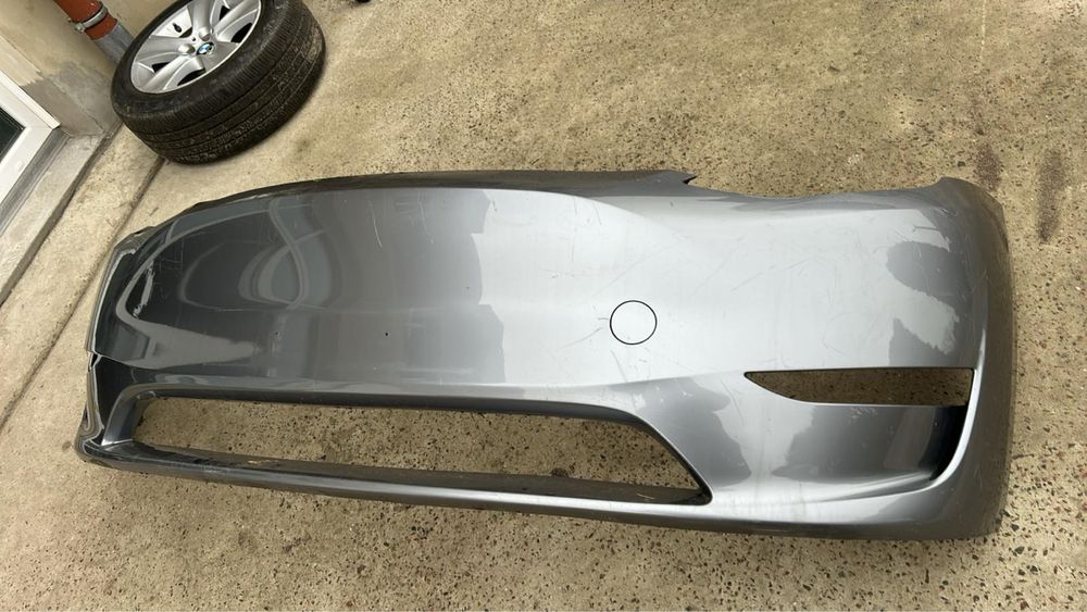 Бампер передній Tesla model Y