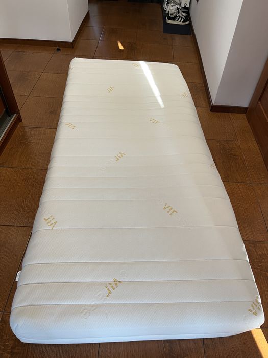 Materac z pianki  90x200 cm - używany
