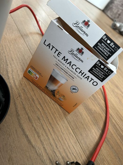 Ekspres kapsułkowy nescafe dolce gusto