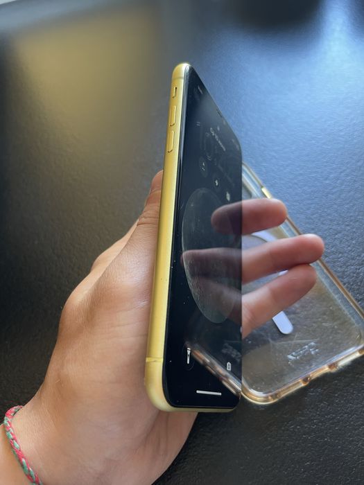 Продам Iphone 11 64gb