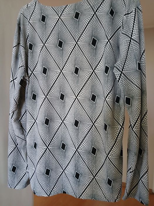Bluzka damska New Fashion. Rozmiar XL.
