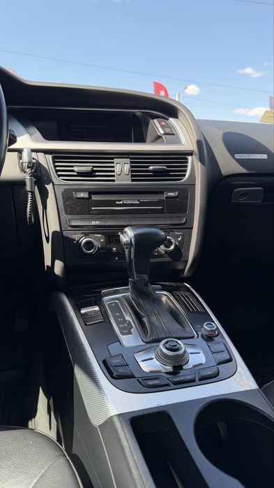 Audi Ауді A5 Coupe Quattro 2012 р 2,0 бензин 8АКПП ОБСУГОВАНА