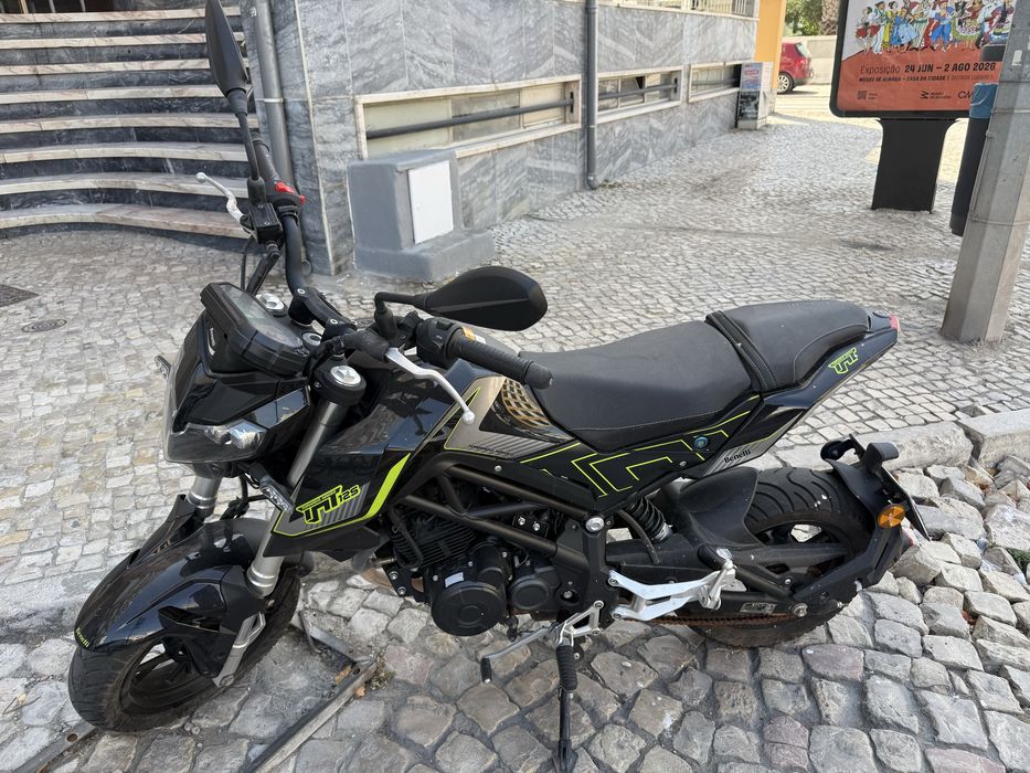 Moto tornado naked