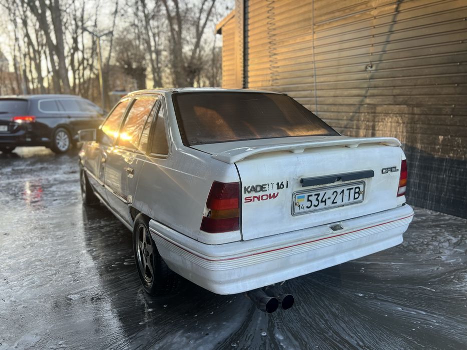 Opel kadet 1,6 Повністю справний