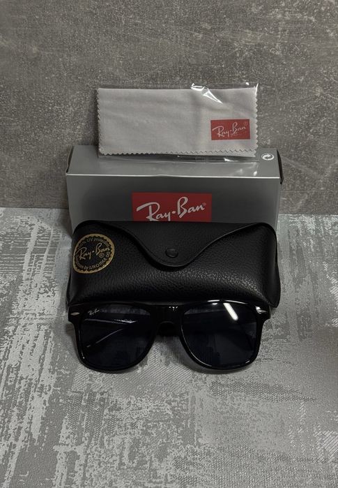 Сонцезахисні окуляри Ray Ban
