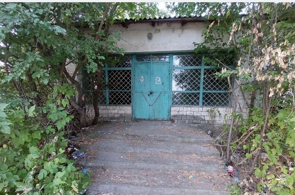 Магазин, їдальня