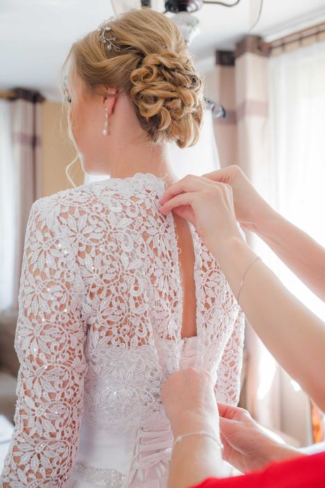 suknia ślubna welony bolerko