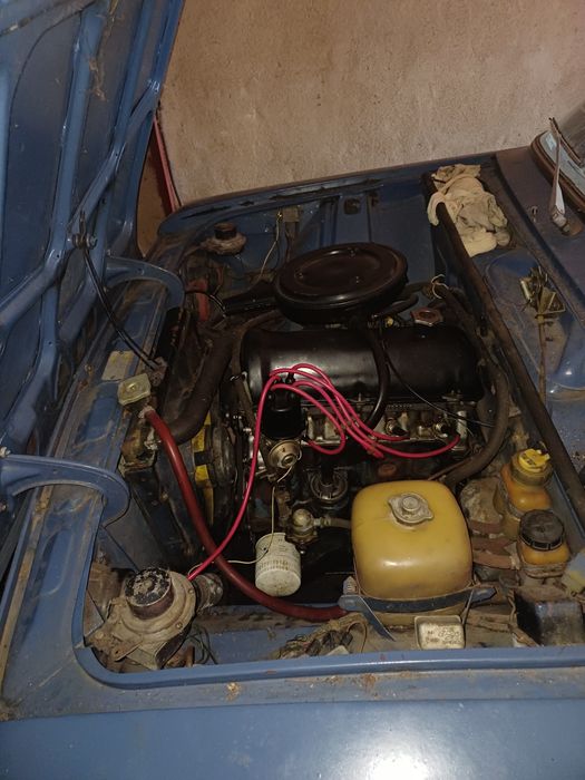 ВАЗ 2103 ,1975г, синего цвета.