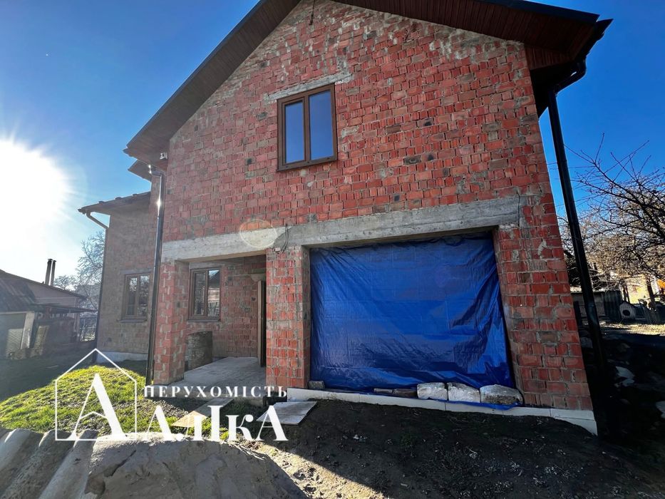 Продам новий будинок в хорошій локації