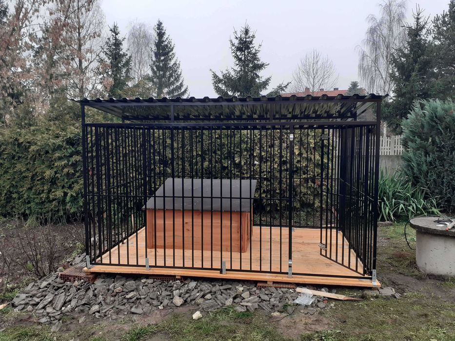 Kojce klatki boxy dla psa