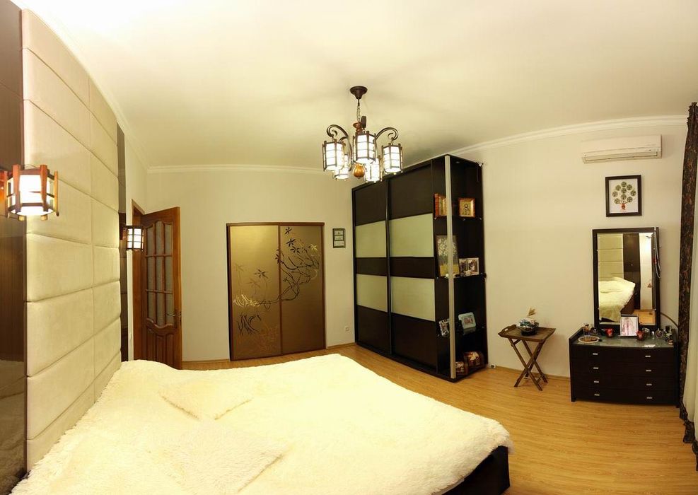 Продаю свою квартиру в Центре  Соборная