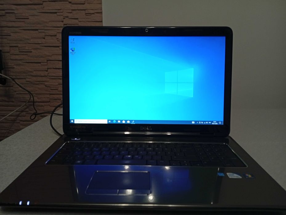 Ноутбук DELL Inspiron 17 N7010