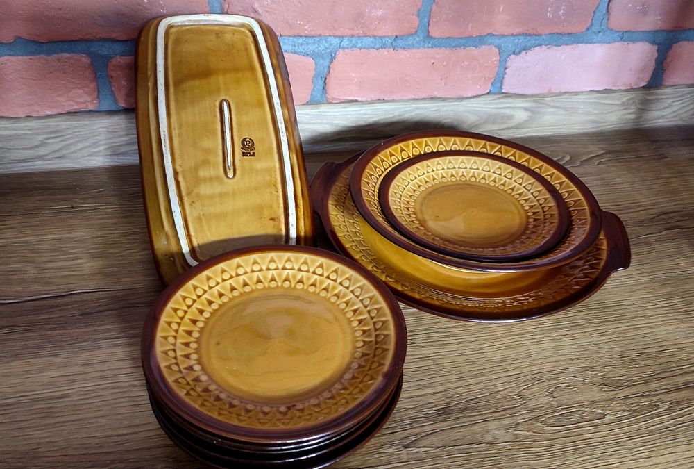 Zestaw Chodzież półmisek,miska,talerze,talerzyki