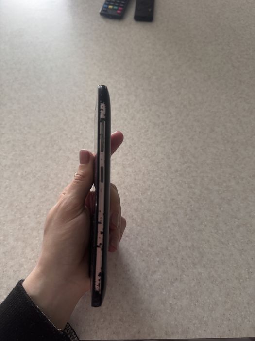 Продам телефон Asus