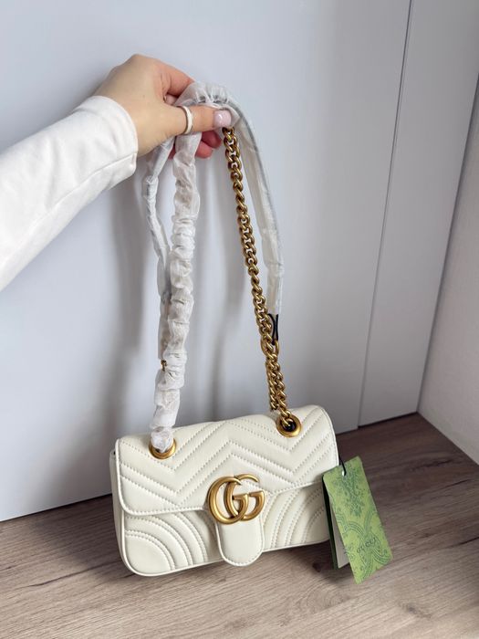 Сумка Gucci Marmont Mini Shoulder Bag, Gold Hardware Cream