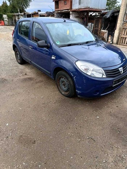Dacia Sandero 1,4 E 2009r  na  części  lakier  DV61H