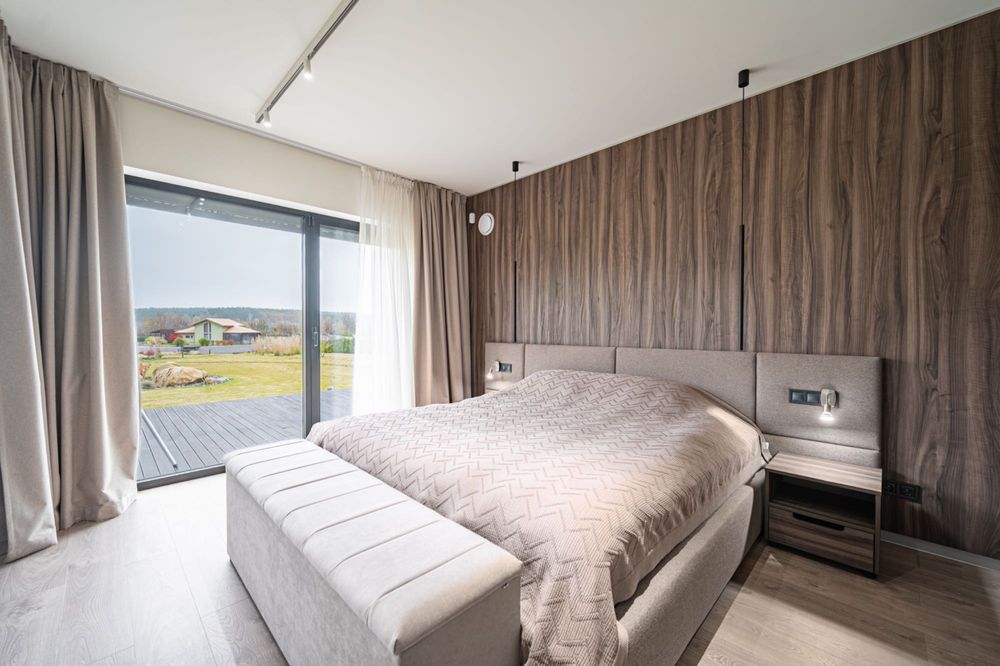 Продаж сучасної садиби у с.Велика Солтанівка - 1,1841 Га.