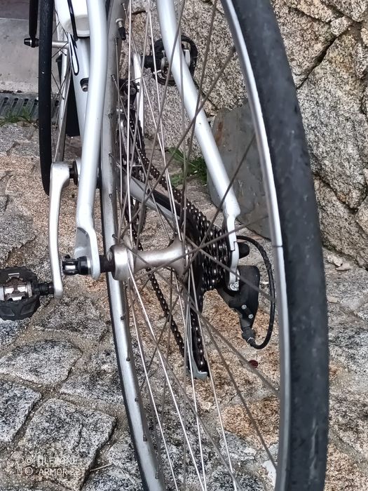 Bicicleta Praticamente Nova