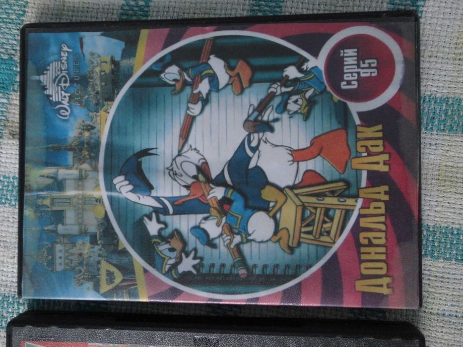 Дональд Дак  Уолт Дісней  2  DVD  одним лотом.