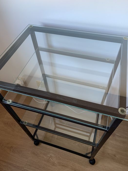 Mesa de apoio em vidro