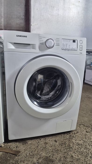 Продам пральну машинку Samsung на 6 кг вузька глибина 45 см , вживана є відправка поштою