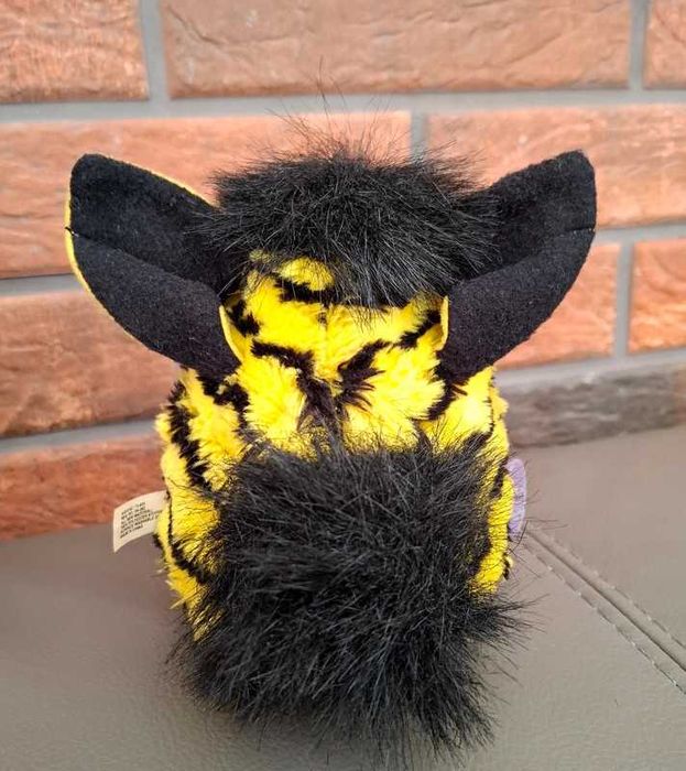 Oryginalny Furby interaktywna zabytkowa zabawka 1998 rok żółto czarny