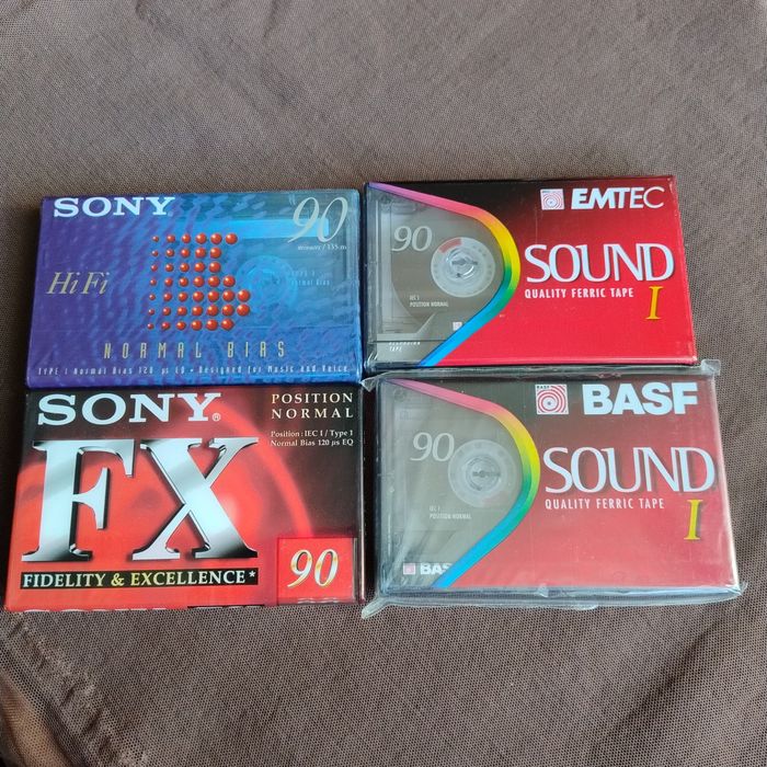 Аудіо касети Basf і Sony