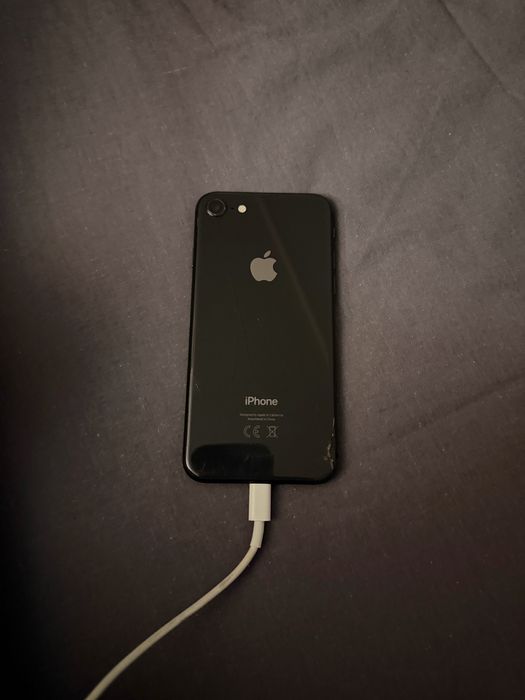 iPhone 8 zablokowany