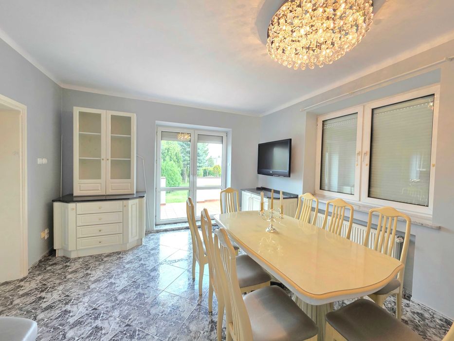 Dom wolnostojący z basenem/Mogilany/ Piękny widok/wysoki standard250m2