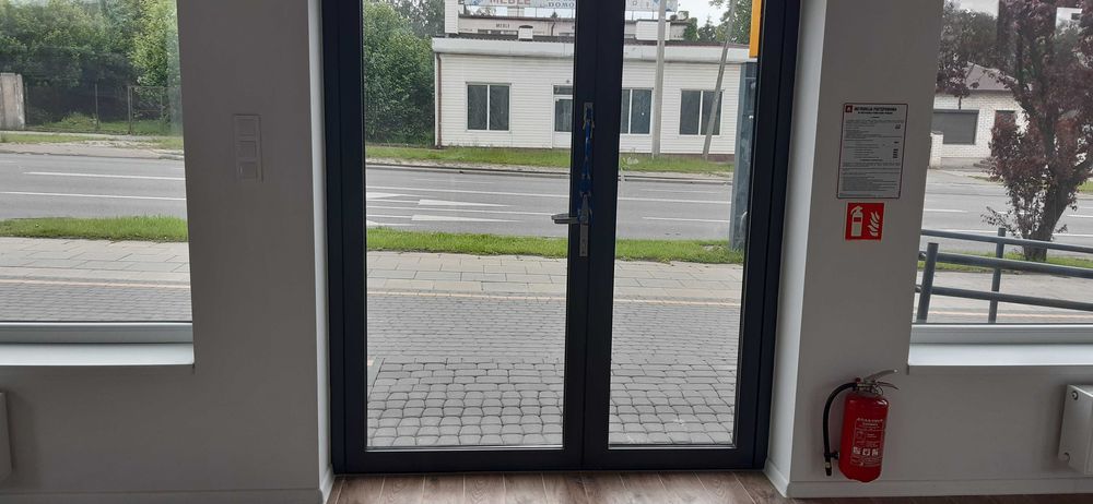 Wynajmę lokal 120m2 usługowo-handlowy w Zgierzu