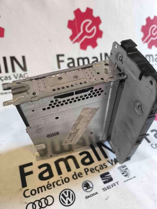 Rádio / Auto Rádio SEAT IBIZA IV 1.4 (63 kW / 85 cv) [03.2008 - 05.2015] 6J1035153G (OEM)