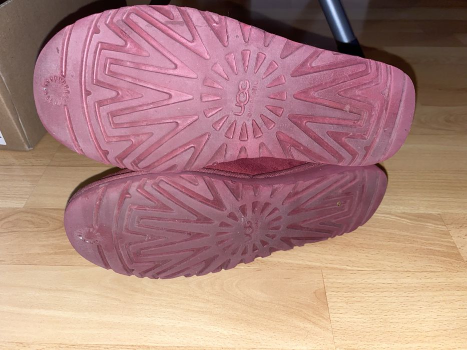 Bordowe UGG z kokarda