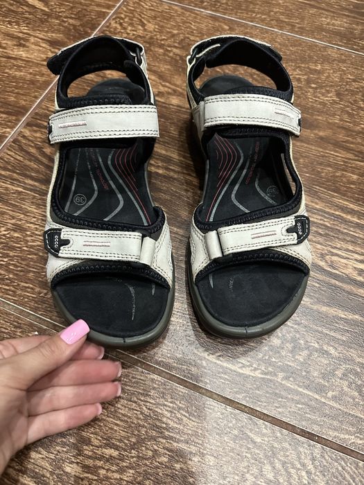 Сандалі ессо р-39