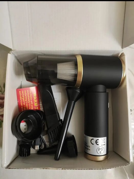 Mini odkurzacz do auta i elektroniki