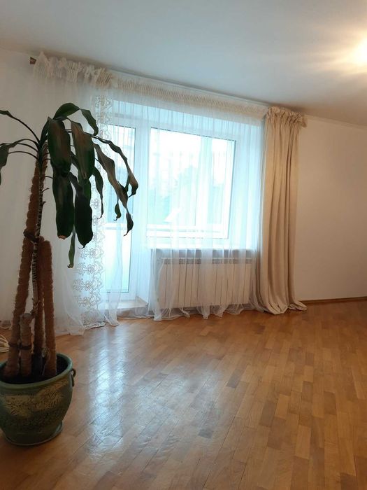 3 кімнатна квартира Дружба