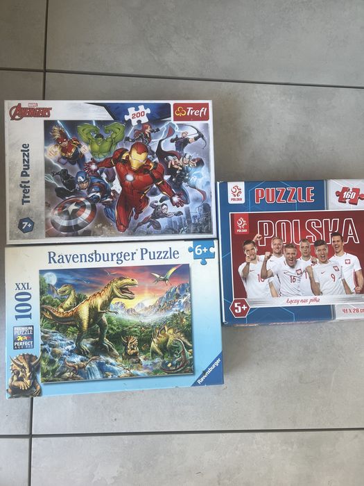 Zestaw 3 puzzli 5,6,7+ Trefl : Avengers, pilkarze i dinozaur