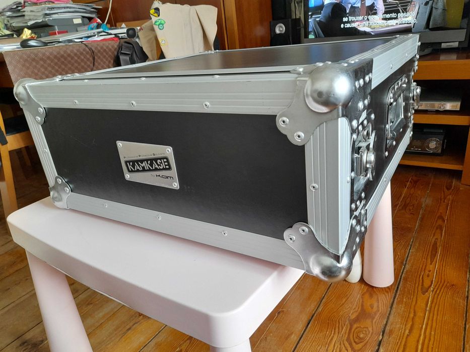 Rack case 4U "KAMKASE"