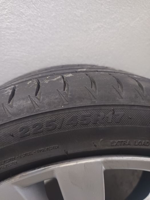 Jantes c/ pneus BMW 225/45 17"