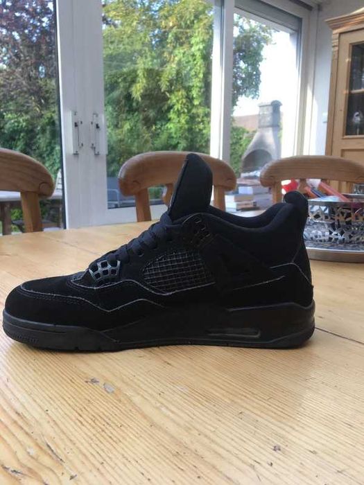 Jordan 4 Retro Black The Ultimate Sneaker Classic 37